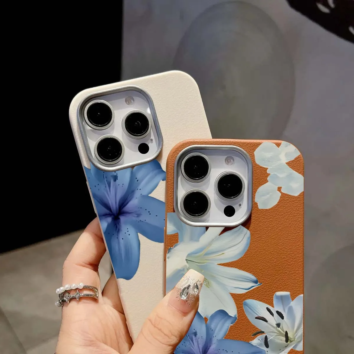 غطاء هاتف أنيق بنمط زهرة الزنب - مراجعة Xiaomi Redmi Note 13 وسعره